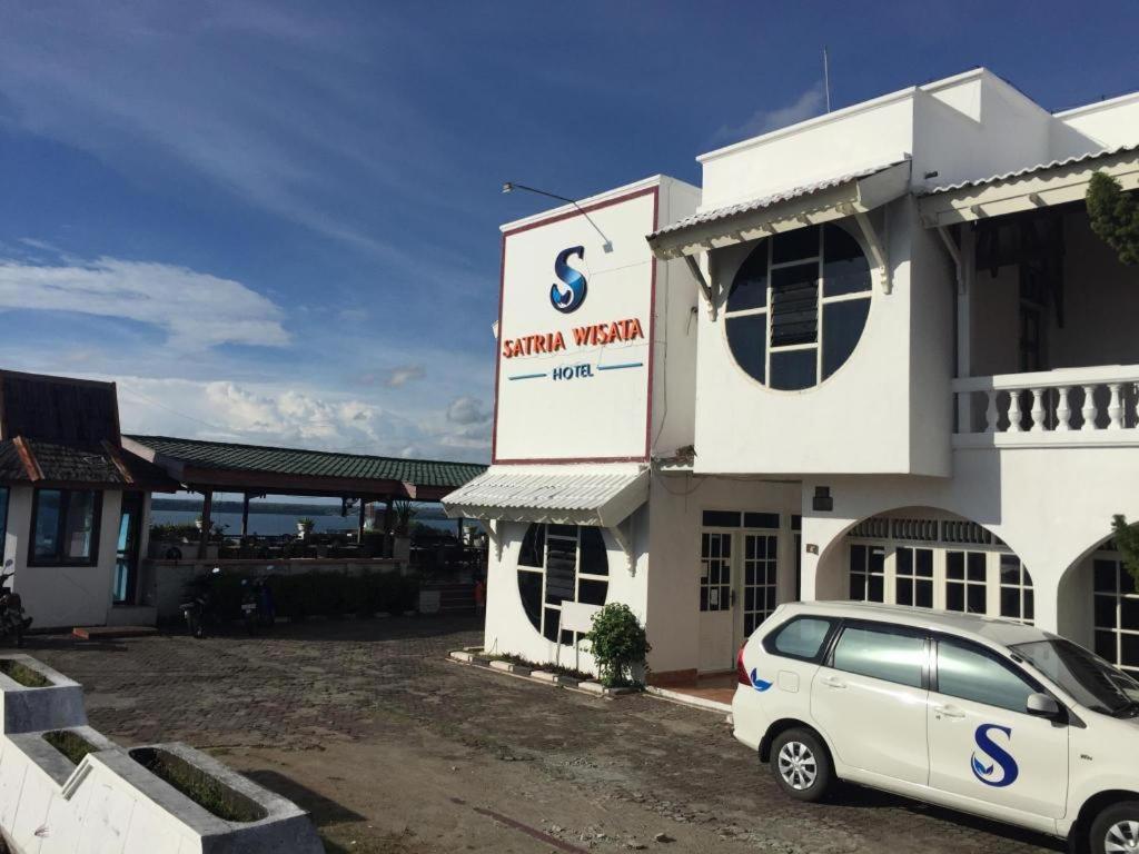 Satria Wisata Hotel Parepare Zewnętrze zdjęcie