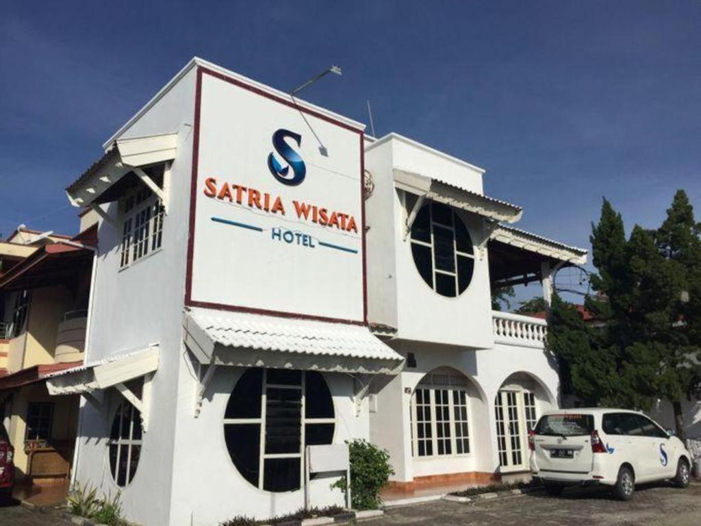 Satria Wisata Hotel Parepare Zewnętrze zdjęcie
