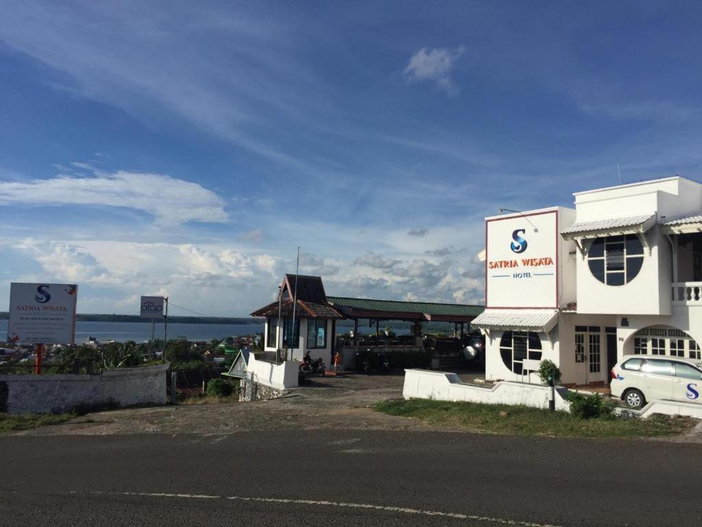 Satria Wisata Hotel Parepare Zewnętrze zdjęcie