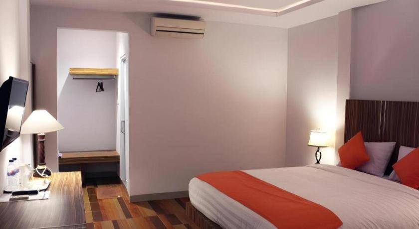 Satria Wisata Hotel Parepare Zewnętrze zdjęcie