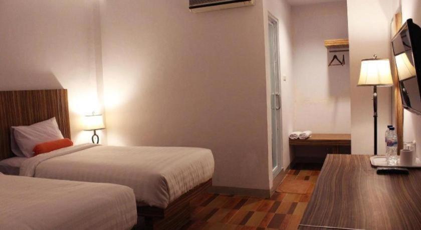 Satria Wisata Hotel Parepare Zewnętrze zdjęcie