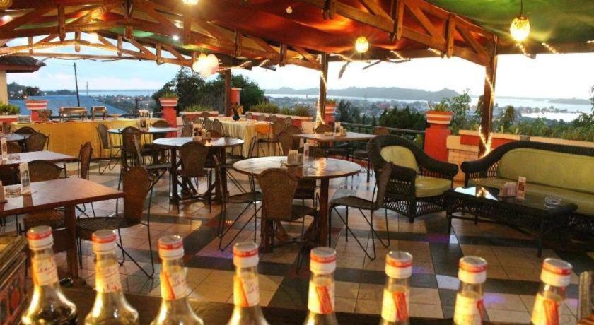 Satria Wisata Hotel Parepare Zewnętrze zdjęcie