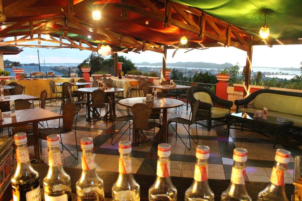 Satria Wisata Hotel Parepare Zewnętrze zdjęcie