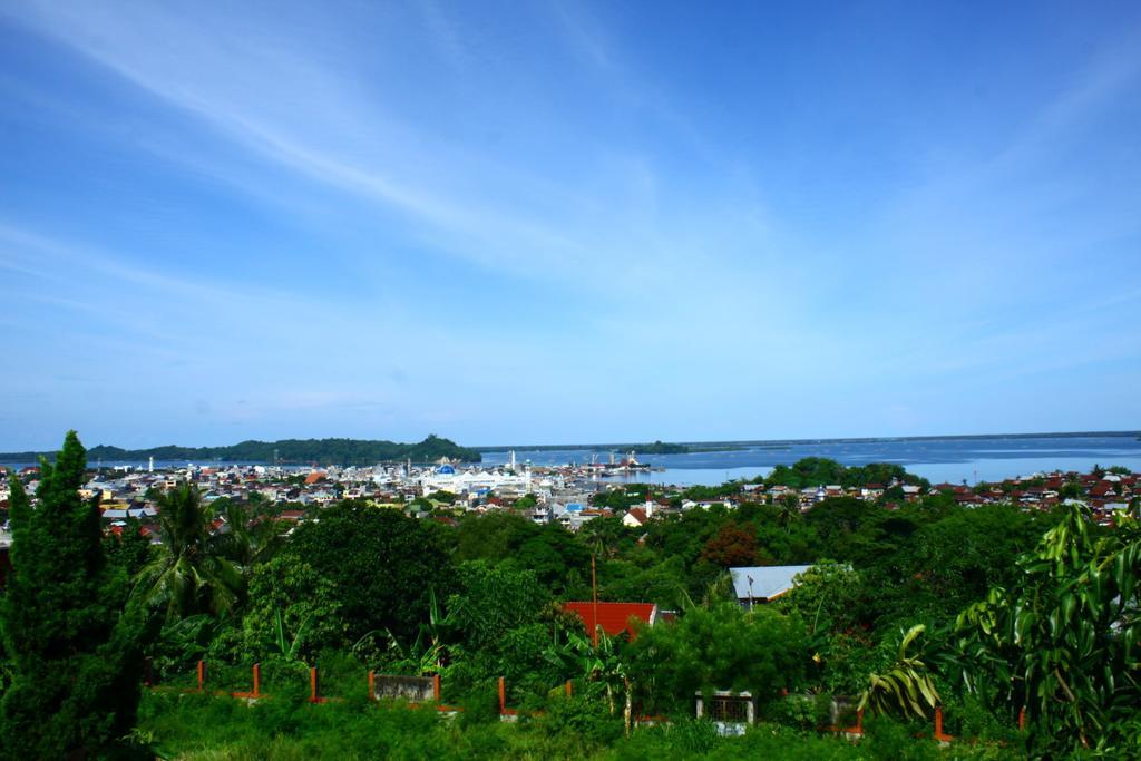 Satria Wisata Hotel Parepare Zewnętrze zdjęcie